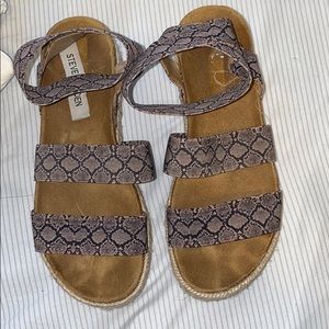 STEVE MADDEN platform sandals